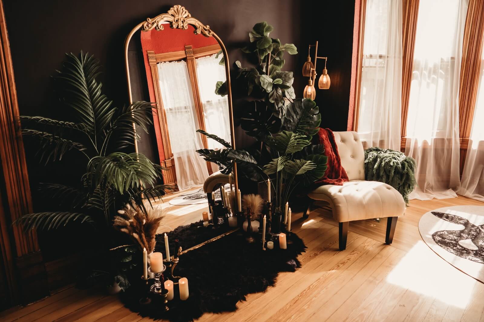 Black Cherry Studios boudoir studio interior